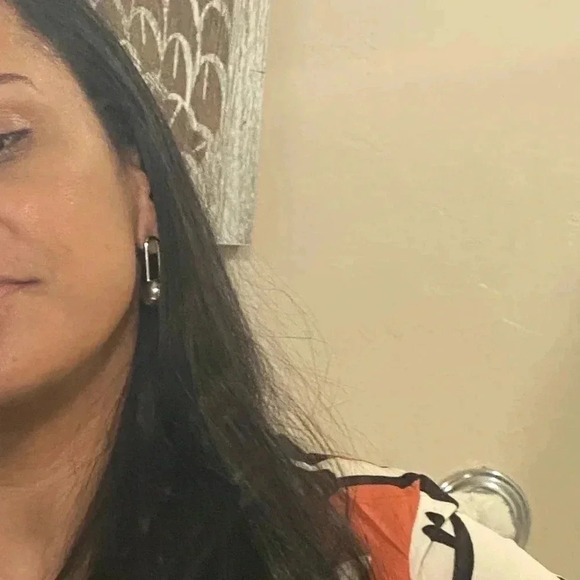 DROP Dangle Bead Earrings - Picture 3 of 3